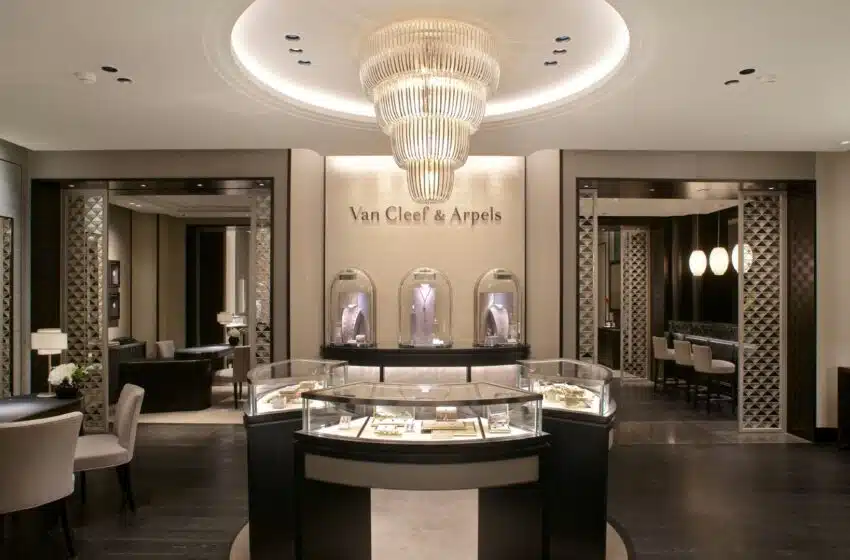 Interview d&rsquo;Audrey Lissajoux – Retail Operations Manager France & Monaco chez Van Cleef & Arpels