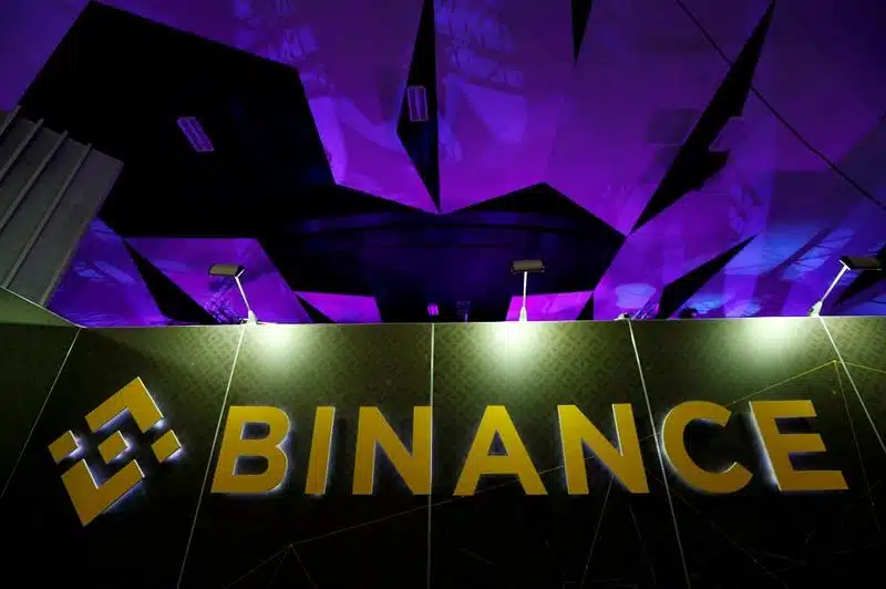 Binance investit 200 millions de dollars dans Forbes