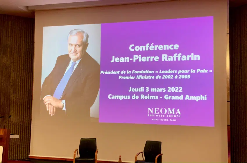 Conférence de Jean Pierre Raffarin à Neoma