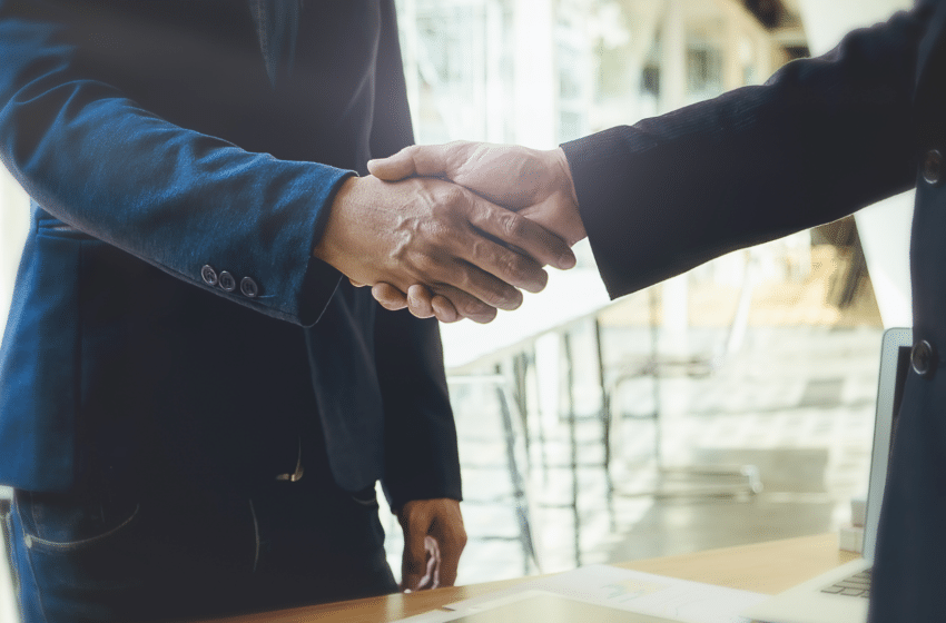 Bretagne Conseil, la Junior Entreprise de Rennes School of Business, signe un beau partenariat
