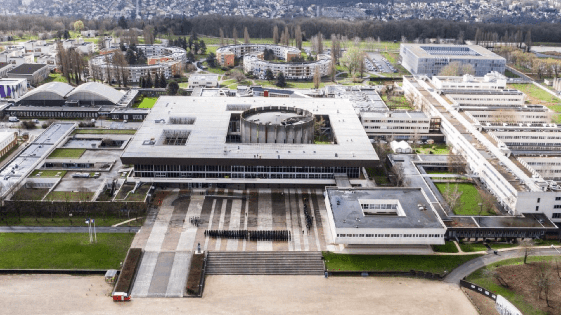 Le centre de recherche LVMH s’implante sur le parc d’innovation de Polytechnique