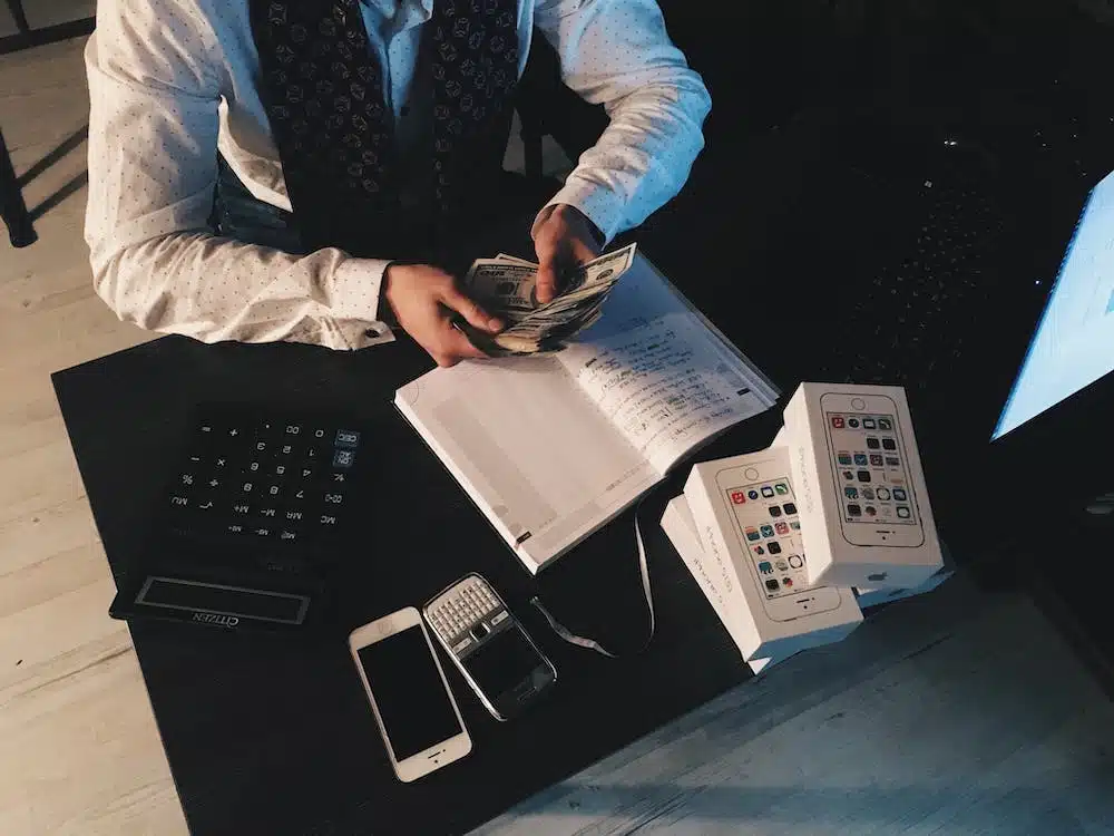 Auditeur externe : salaire, missions, compétences, formations