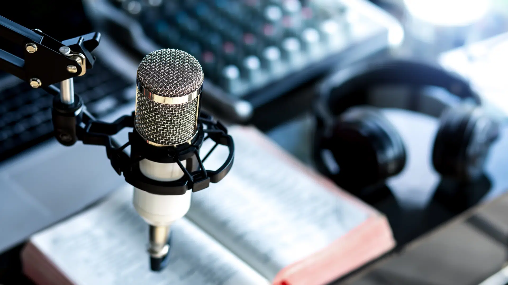 Interview d’Ossama Hezhaz, fondateur du podcast Artisan de l&rsquo;esprit