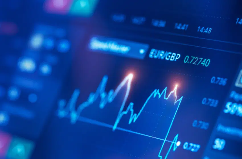 Comment devenir Trader ? (métier, salaires, carrière…)