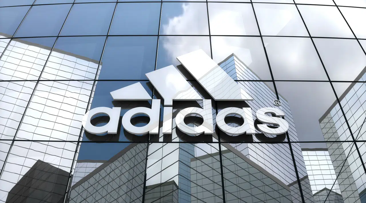 Le dossier Adidas : salaires, processus de recrutement, carrière