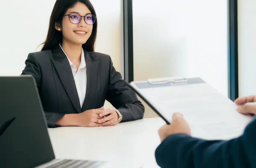 Apprentissage en 2025 : vers une crise majeure face aux réformes de l’État ?