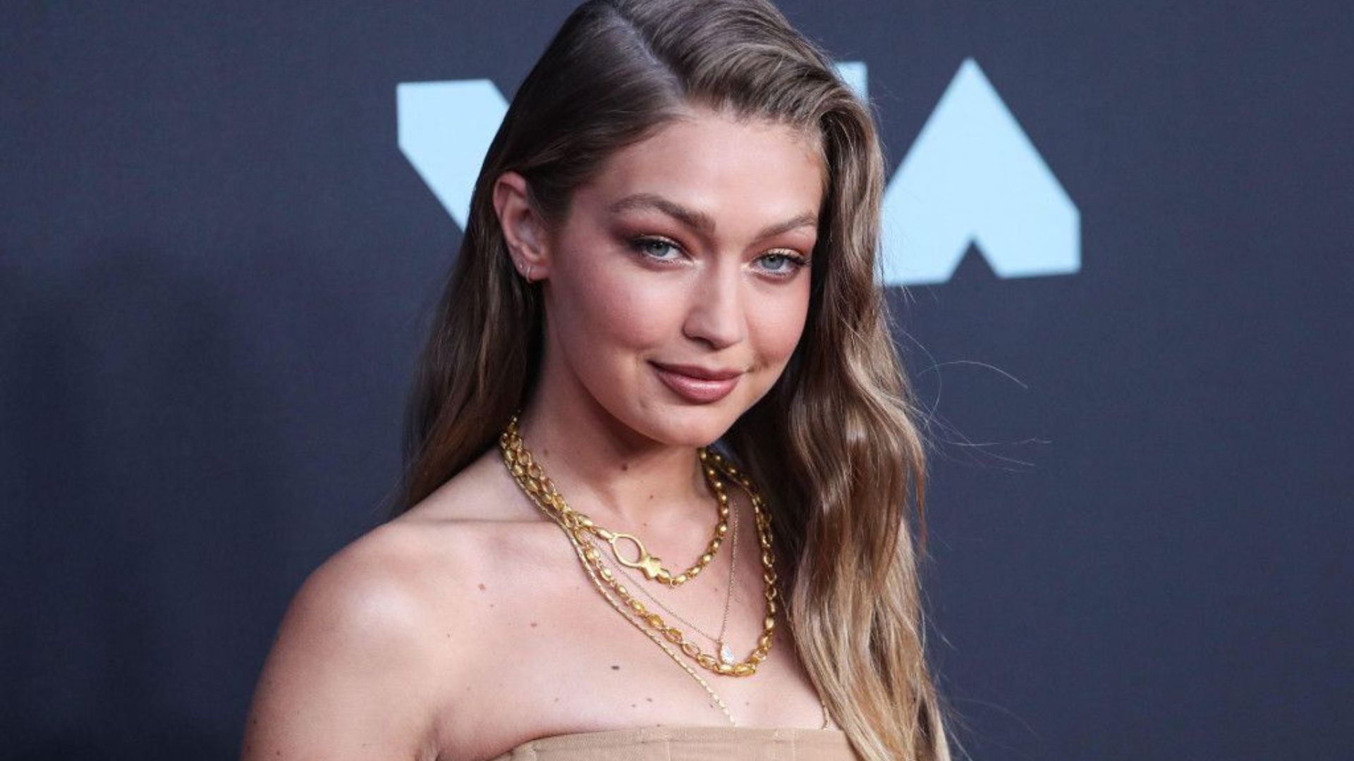  Gigi Hadid : débuts, mannequinat, fortune