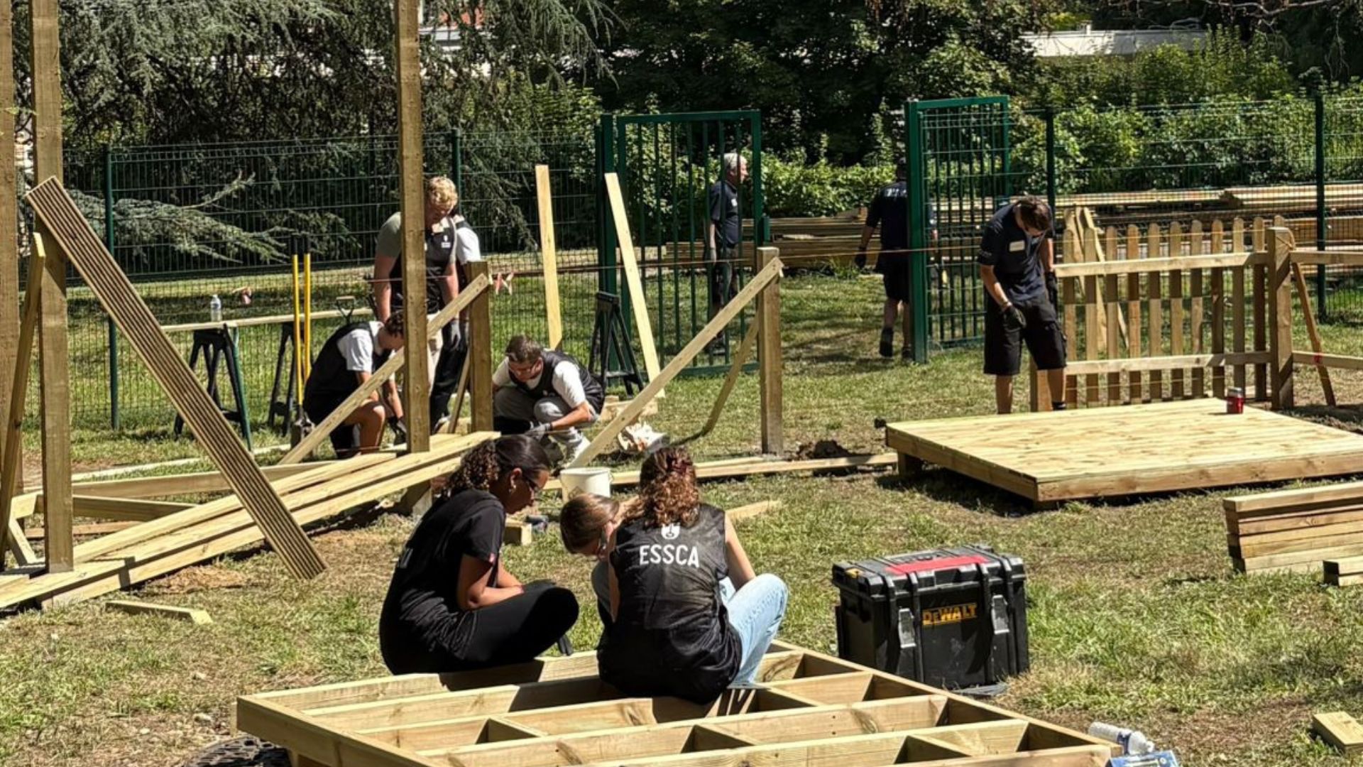  IMPACT ESSCA : une rentrée solidaire et engagée  pour 1 600 étudiants de 1ère année !