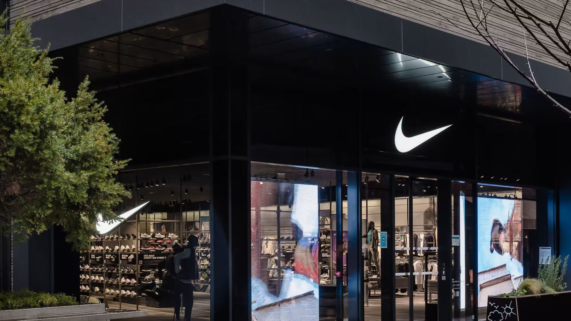  Le dossier Nike : salaires, processus de recrutement, carrière