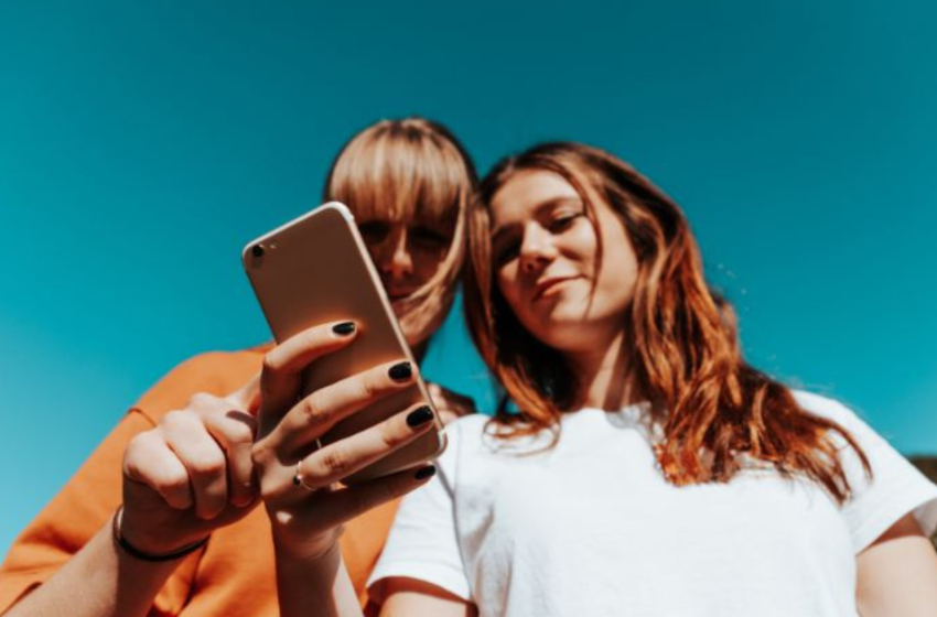  Réseaux sociaux et personal branding : l’arme secrète pour être repéré avant le diplôme