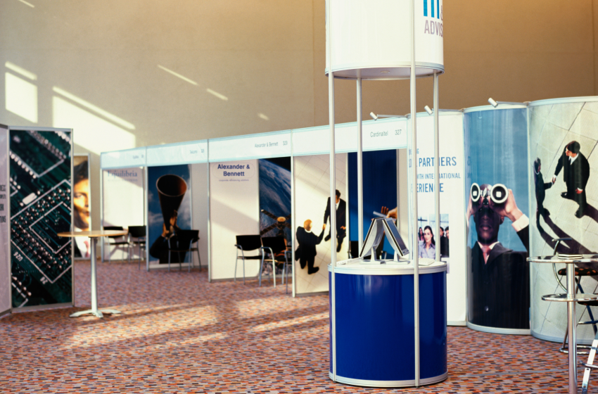 PRESTATAIRE STAND SUR MESURE EVENEMENTS PROFESSIONNELS