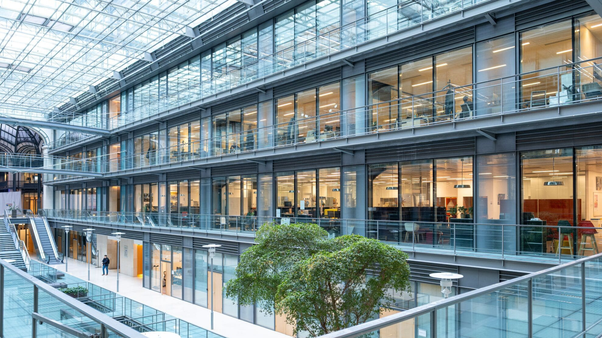  L&rsquo;EDHEC accélère sa transformation académique et annonce de nouveaux campus !