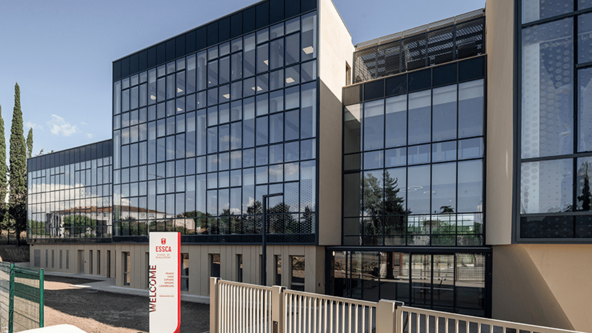 CAMPUS ESSCA AIX EN PROVENCE