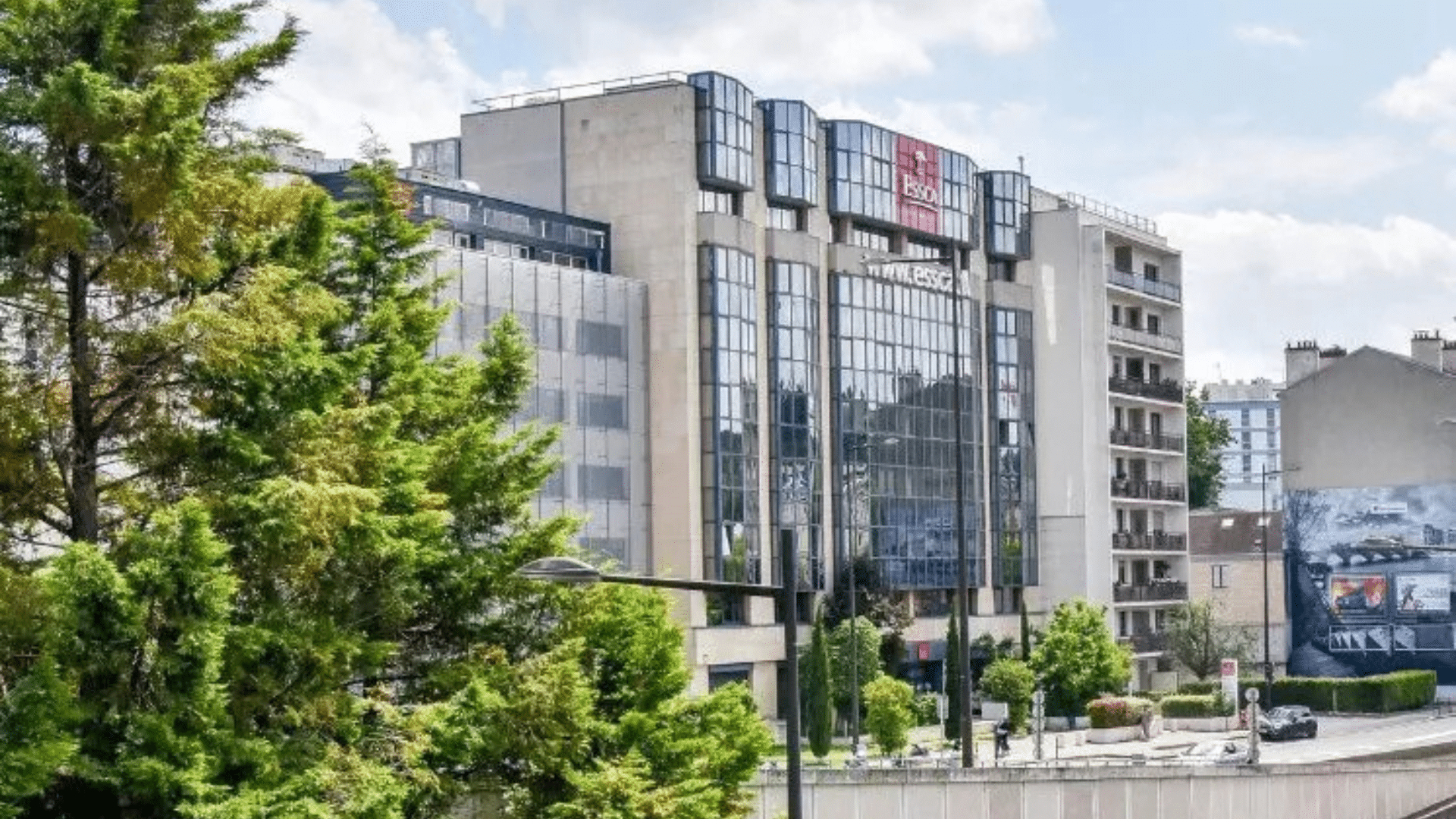 CAMPUS ESSCA PARIS
