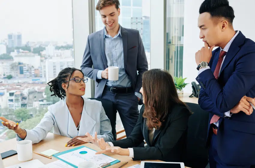 Les compétences clés pour réussir dans le secteur de la finance