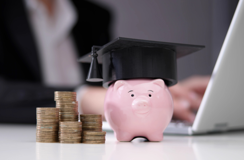  Déclaration d&rsquo;impôts étudiant 2026 : faut-il déclarer ses revenus de stage et de job d&rsquo;été ?