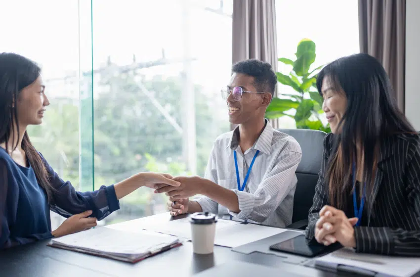 Comment relancer un recruteur sans être lourd