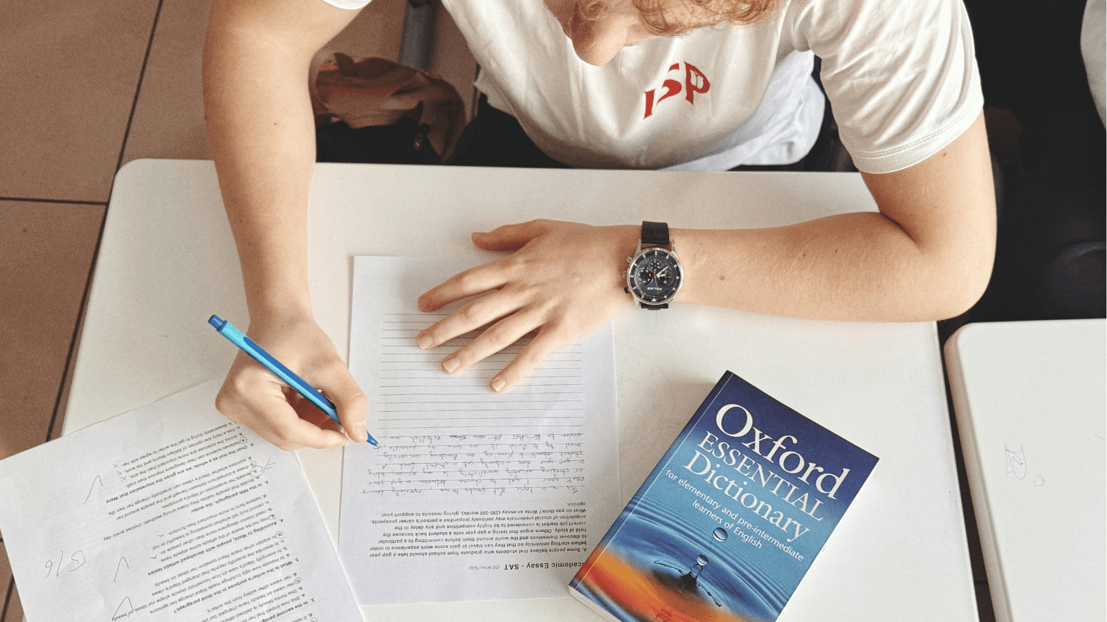 Le TOEIC : grille, niveaux et score à viser