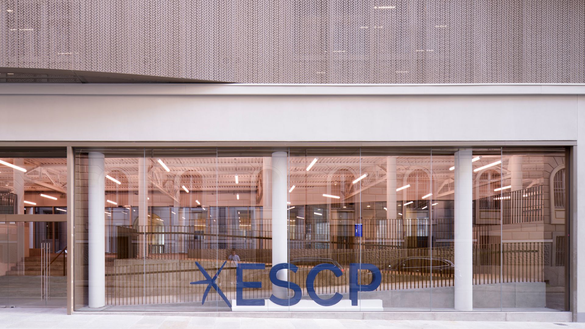  ESCP Live, Learn & Love in Europe : l&rsquo;étude qui scrute l&rsquo;identité européenne des jeunes