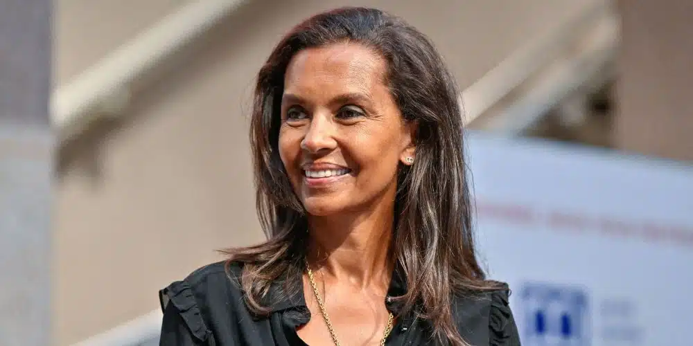 Karine Le Marchand : début à la télévision, carrière, salaire