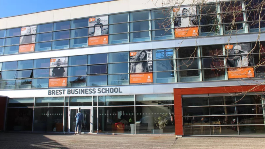 BREST BUSINESS SCHOOL PERTE GRADE MASTER
