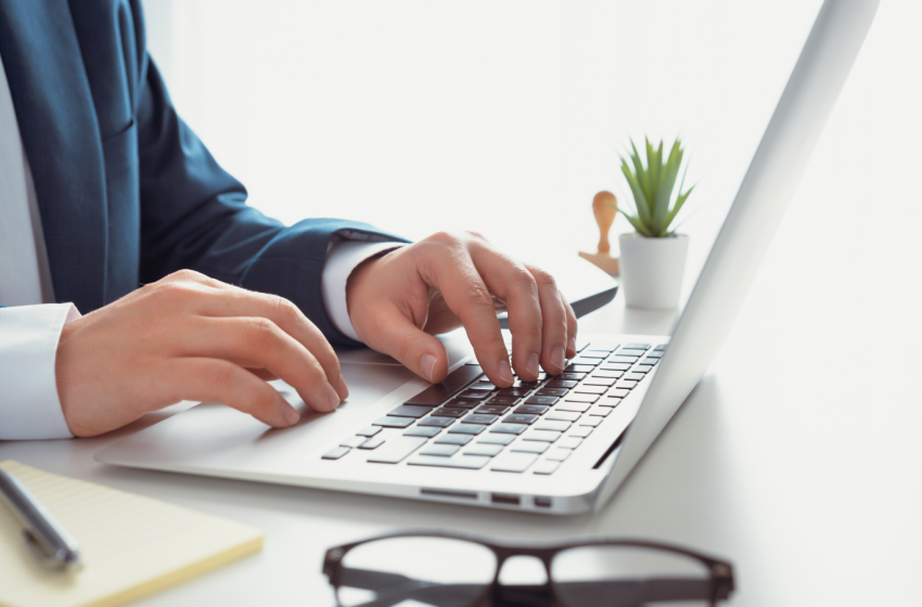 Sédentarité au bureau : les bons réflexes quand on bosse devant un écran