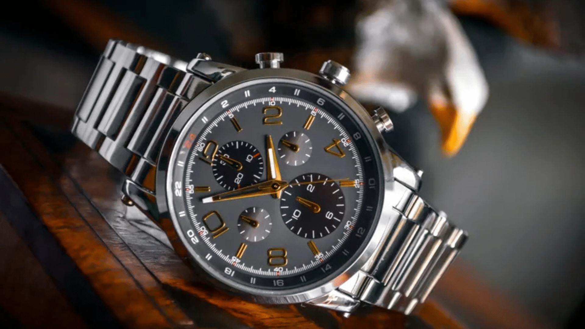 MONTRE ENTRETIEN EMBAUCHE