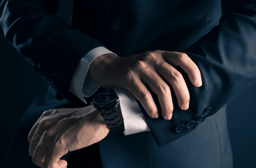 La montre du jeune diplômé : le détail qui compte, de l&rsquo;entretien d’embauche au premier poste