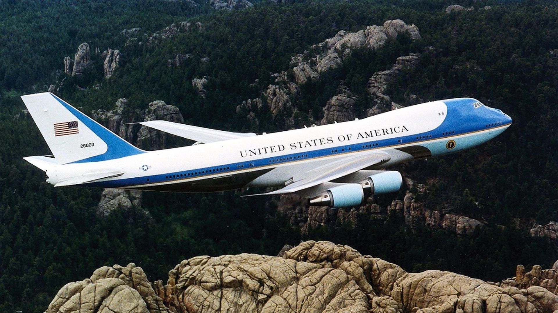 Donald Trump et le “palace volant” : un cadeau diplomatique qui fait polémique Donald Trump et le “palace volant” : un cadeau diplomatique qui fait polémique