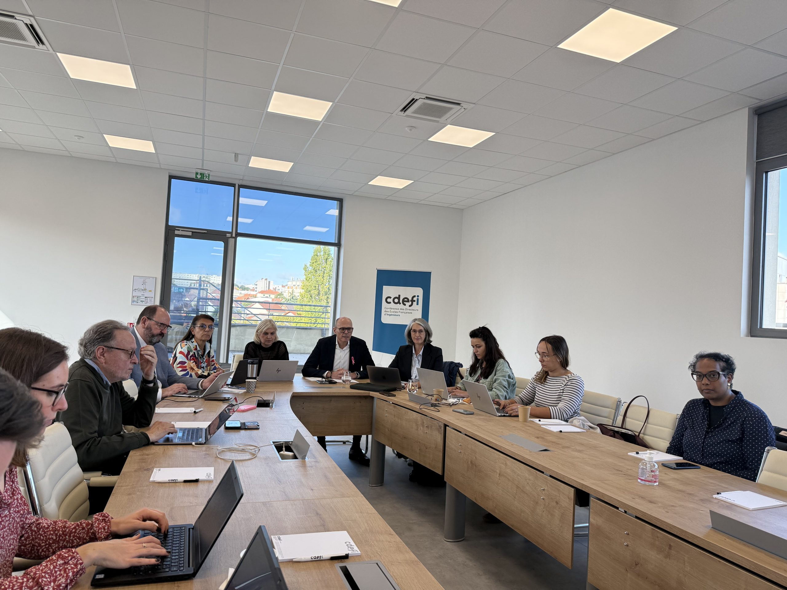  Écoles d&rsquo;ingénieurs : les signaux d&rsquo;alerte de la CDEFI pour la rentrée 2026