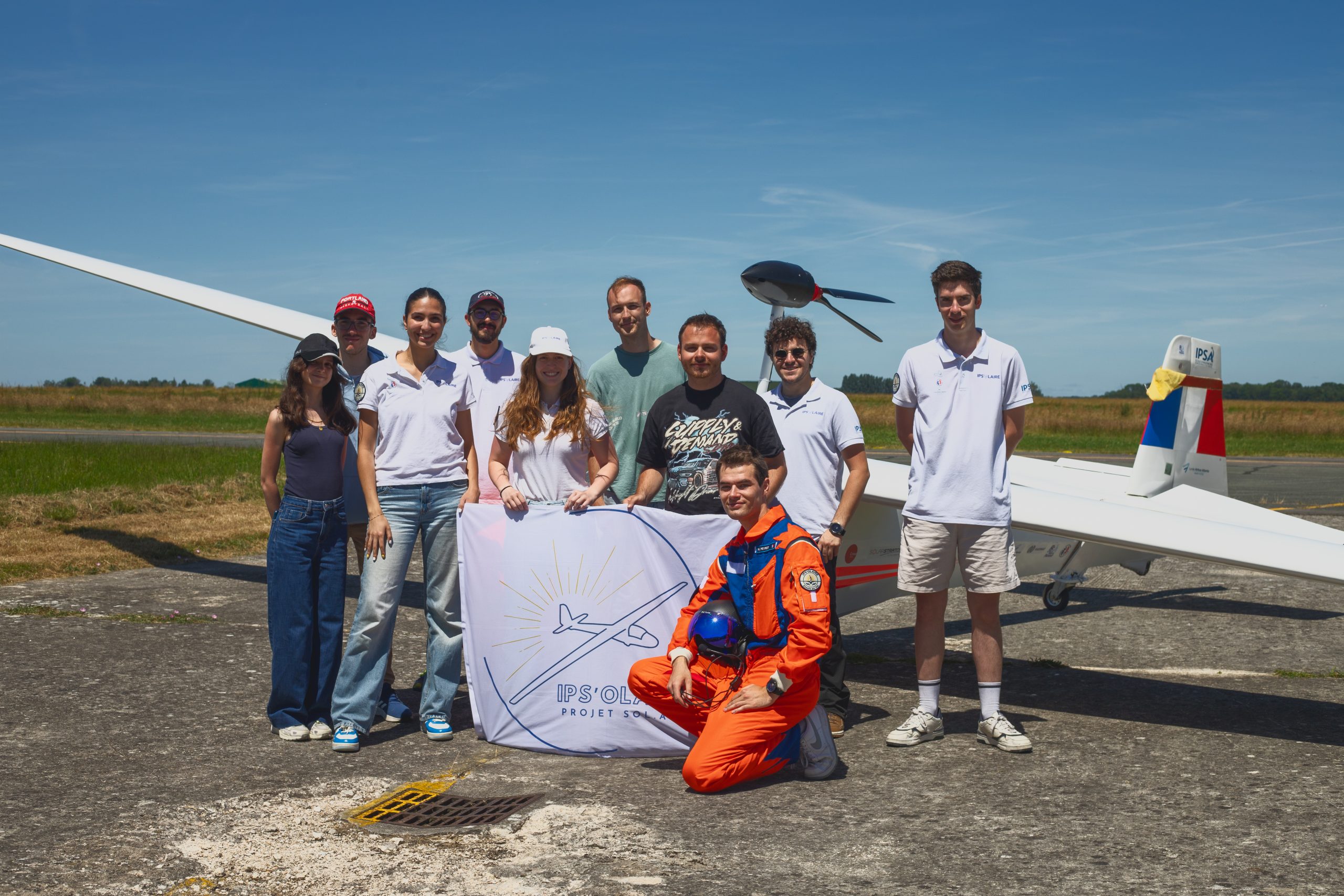  IPS&rsquo;OLAIRE : l&rsquo;association étudiante de l&rsquo;IPSA qui fait voler un planeur électrique et solaire
